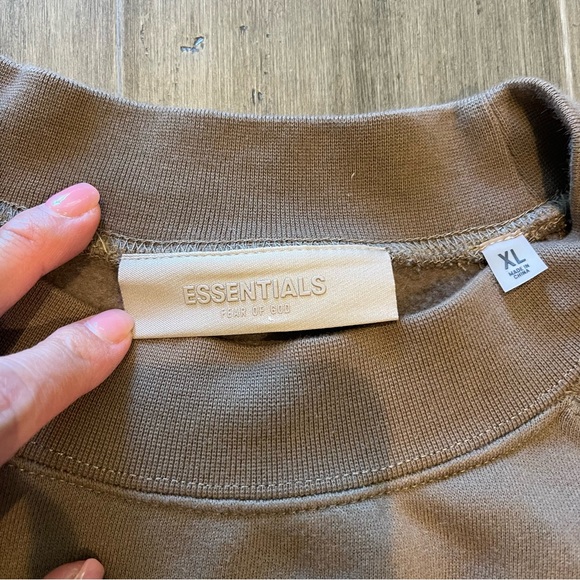 Fear of God- brown crewneck sweater - Picture 5 of 6